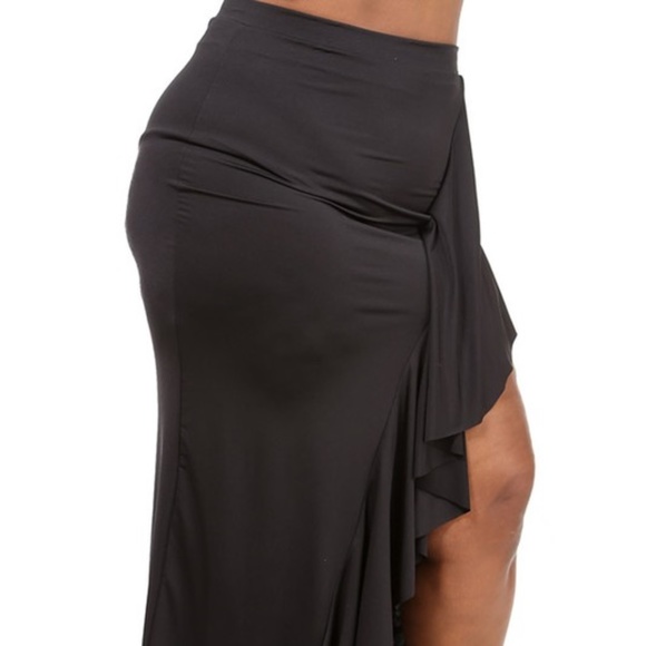 New Plus Size Contrast Ruffle Skirt, sz 1x-3x - Picture 1 of 7